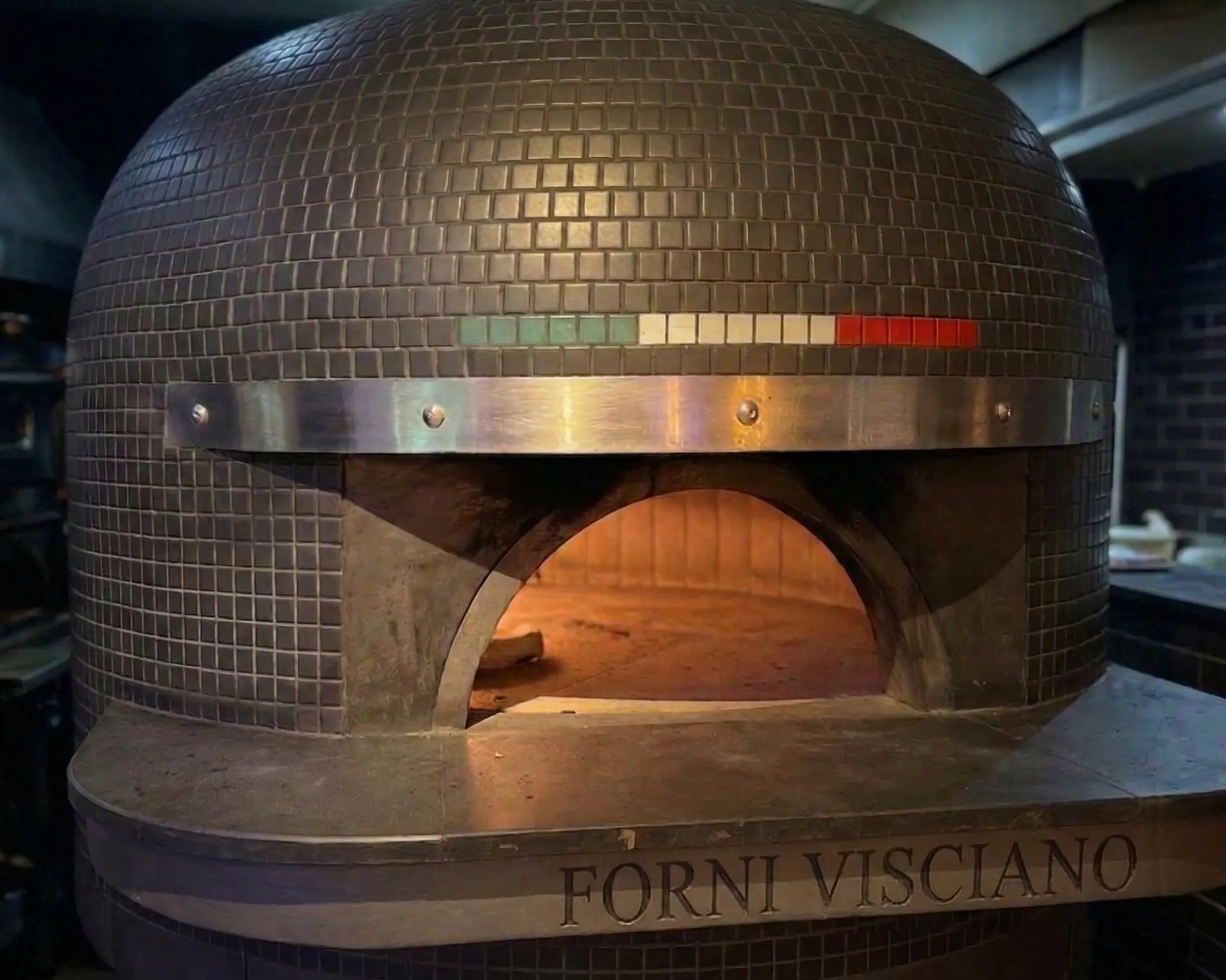 Italian clay oven at Piccolo di Mare